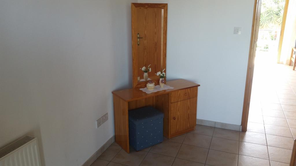 Pissouriana Hotel Apartments Dış mekan fotoğraf