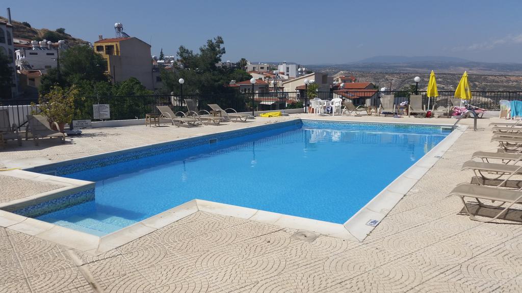 Pissouriana Hotel Apartments Dış mekan fotoğraf