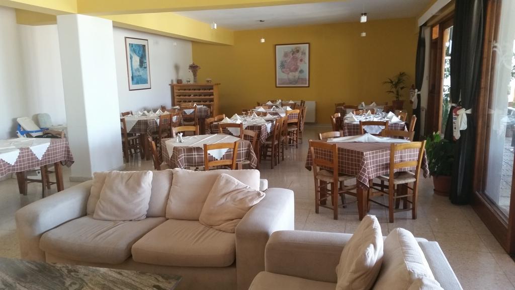 Pissouriana Hotel Apartments Dış mekan fotoğraf