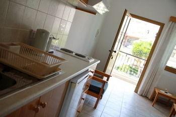 Pissouriana Hotel Apartments Dış mekan fotoğraf